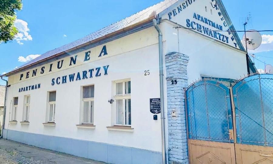 Pensiunea Schwartzy Hotel มาโค ภายนอก รูปภาพ