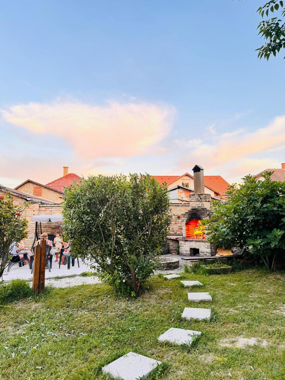 Pensiunea Schwartzy Hotel มาโค ภายนอก รูปภาพ