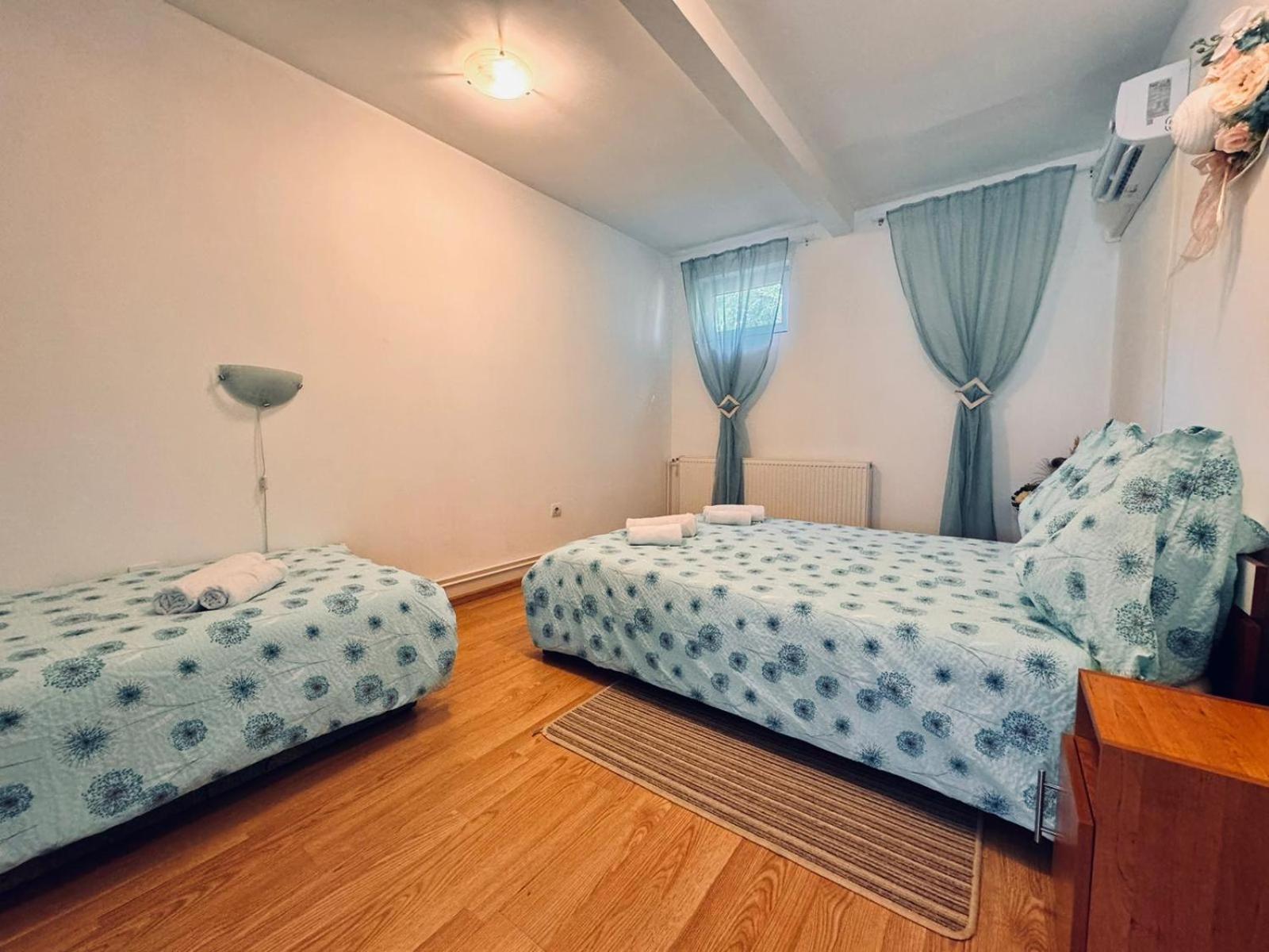 Pensiunea Schwartzy Hotel มาโค ภายนอก รูปภาพ
